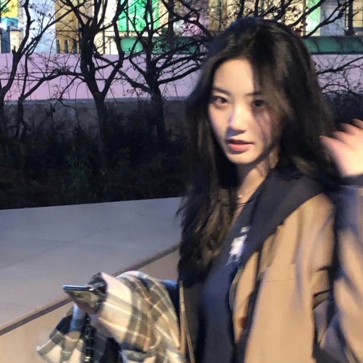 笼里的女人